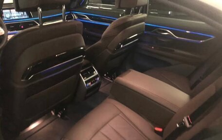 BMW 7 серия, 2018 год, 3 750 000 рублей, 6 фотография