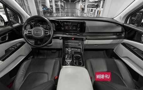 KIA Carnival, 2021 год, 3 850 000 рублей, 8 фотография