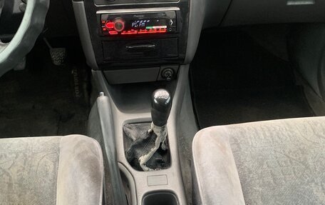 Toyota Avensis III рестайлинг, 1999 год, 250 000 рублей, 11 фотография