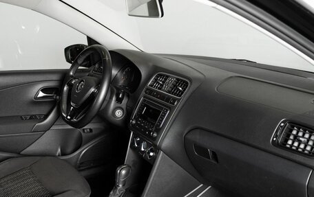 Volkswagen Polo VI (EU Market), 2018 год, 1 329 500 рублей, 4 фотография