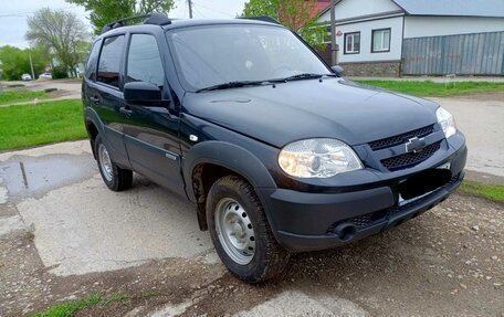 Chevrolet Niva I рестайлинг, 2016 год, 735 000 рублей, 1 фотография