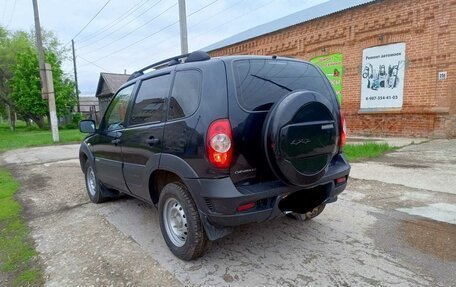 Chevrolet Niva I рестайлинг, 2016 год, 735 000 рублей, 4 фотография
