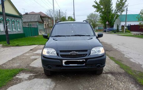 Chevrolet Niva I рестайлинг, 2016 год, 735 000 рублей, 6 фотография