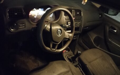 Volkswagen Polo VI (EU Market), 2016 год, 220 000 рублей, 5 фотография