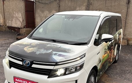 Toyota Voxy III, 2016 год, 1 750 000 рублей, 1 фотография