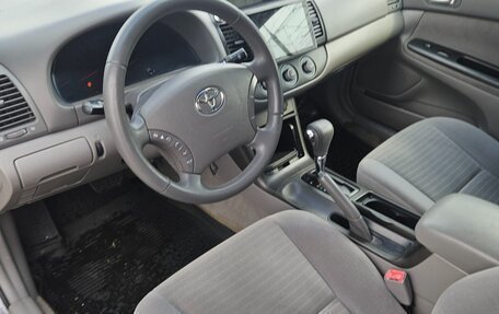 Toyota Camry V40, 2005 год, 830 000 рублей, 21 фотография