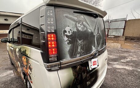Toyota Voxy III, 2016 год, 1 750 000 рублей, 6 фотография