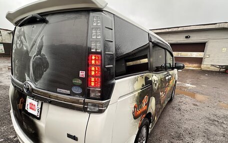 Toyota Voxy III, 2016 год, 1 750 000 рублей, 8 фотография