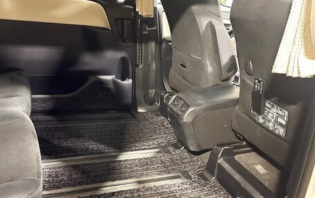 Toyota Voxy III, 2016 год, 1 750 000 рублей, 20 фотография