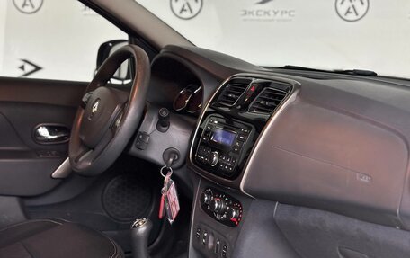 Renault Logan II, 2016 год, 693 000 рублей, 20 фотография