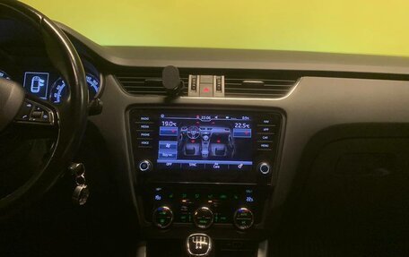 Skoda Octavia, 2018 год, 1 850 000 рублей, 17 фотография