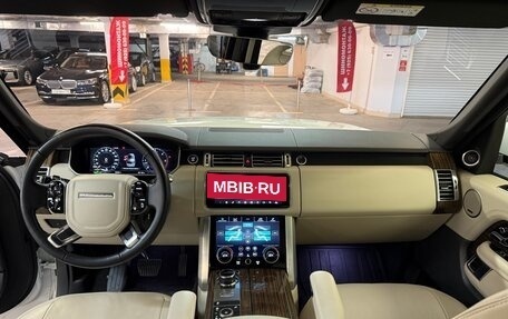 Land Rover Range Rover IV рестайлинг, 2018 год, 5 950 000 рублей, 13 фотография