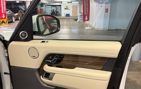 Land Rover Range Rover IV рестайлинг, 2018 год, 5 950 000 рублей, 21 фотография