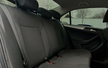 Volkswagen Jetta VI, 2011 год, 1 099 000 рублей, 7 фотография