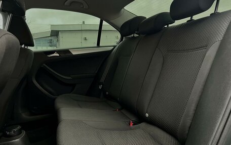 Volkswagen Jetta VI, 2011 год, 1 099 000 рублей, 9 фотография