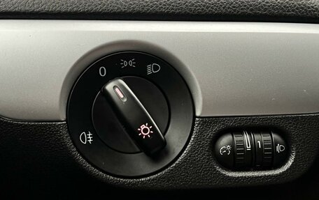 Volkswagen Jetta VI, 2011 год, 1 099 000 рублей, 14 фотография