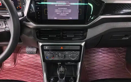 Volkswagen T-Cross I, 2022 год, 1 950 143 рублей, 12 фотография