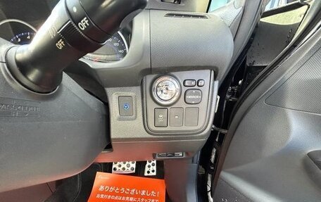 Toyota Wish II, 2017 год, 1 117 000 рублей, 21 фотография