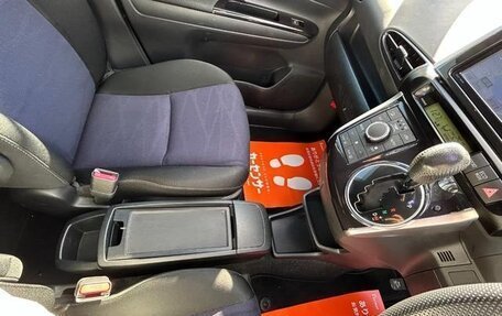 Toyota Wish II, 2017 год, 1 117 000 рублей, 22 фотография