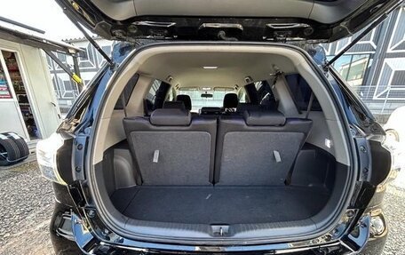 Toyota Wish II, 2017 год, 1 117 000 рублей, 30 фотография