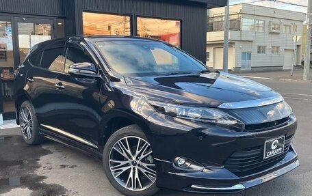 Toyota Harrier, 2020 год, 1 930 000 рублей, 2 фотография