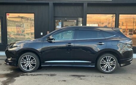 Toyota Harrier, 2020 год, 1 930 000 рублей, 3 фотография