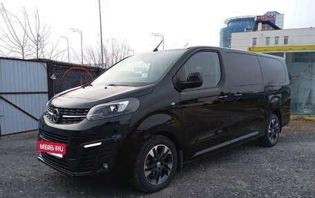 Opel Zafira Life I, 2020 год, 3 231 070 рублей, 2 фотография