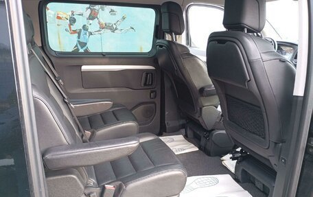 Opel Zafira Life I, 2020 год, 3 231 070 рублей, 15 фотография