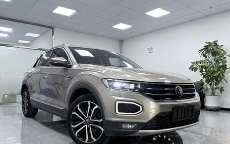 Volkswagen T-Roc I, 2022 год, 1 510 275 рублей, 3 фотография