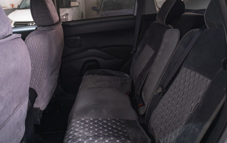 Mitsubishi Outlander III рестайлинг 3, 2008 год, 1 199 000 рублей, 19 фотография