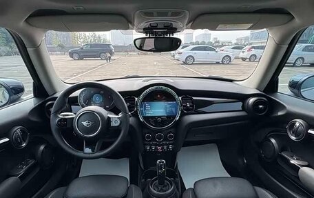 MINI Clubman, 2022 год, 1 773 000 рублей, 13 фотография