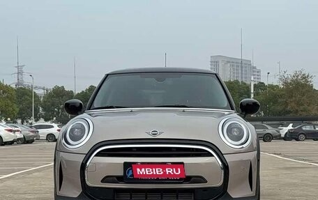 MINI Clubman, 2022 год, 1 773 000 рублей, 2 фотография