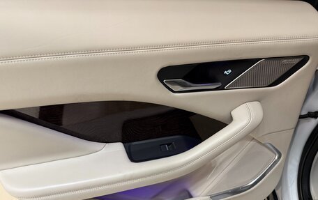 Jaguar I-Pace I, 2020 год, 3 900 000 рублей, 13 фотография