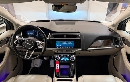 Jaguar I-Pace I, 2020 год, 3 900 000 рублей, 18 фотография