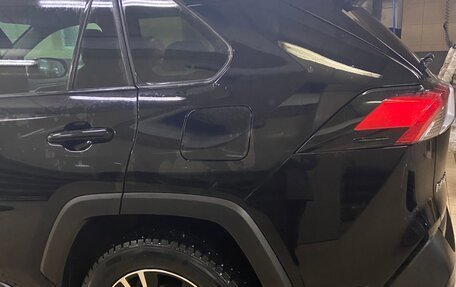 Toyota RAV4, 2020 год, 4 200 000 рублей, 9 фотография