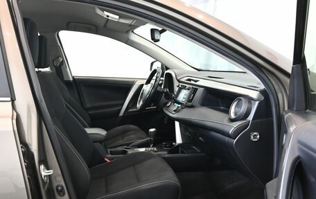 Toyota RAV4, 2016 год, 2 400 000 рублей, 11 фотография