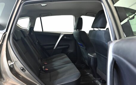 Toyota RAV4, 2016 год, 2 400 000 рублей, 23 фотография