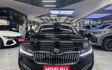 Skoda Superb III рестайлинг, 2025 год, 2 000 300 рублей, 2 фотография