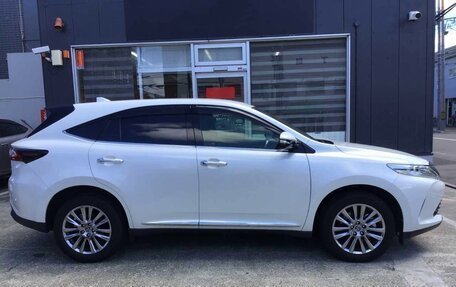 Toyota Harrier, 2020 год, 2 320 000 рублей, 4 фотография