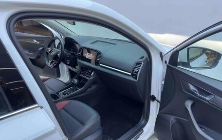 Skoda Karoq I, 2022 год, 1 680 300 рублей, 7 фотография