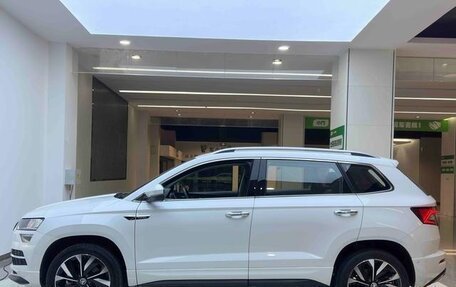 Skoda Karoq I, 2022 год, 1 680 300 рублей, 3 фотография