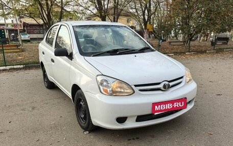 Toyota Platz, 2003 год, 395 000 рублей, 3 фотография