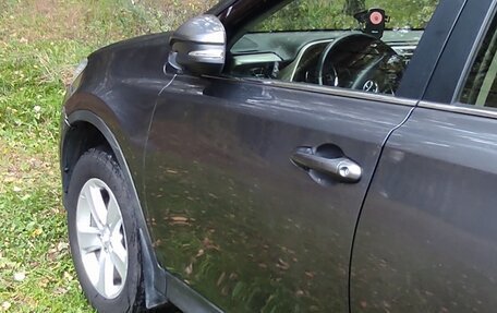 Toyota RAV4, 2014 год, 1 800 000 рублей, 3 фотография