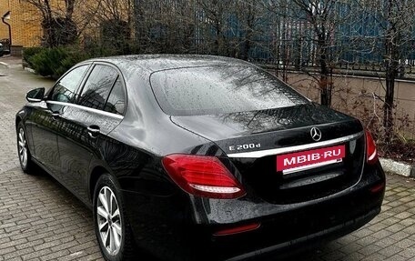 Mercedes-Benz E-Класс, 2020 год, 2 600 000 рублей, 6 фотография
