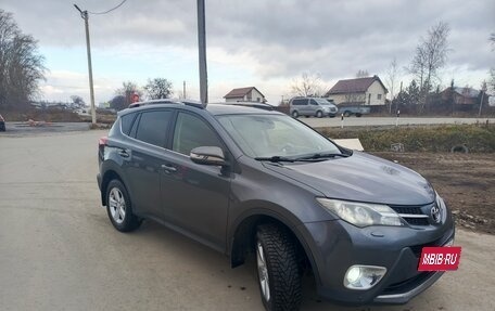 Toyota RAV4, 2013 год, 2 100 000 рублей, 2 фотография