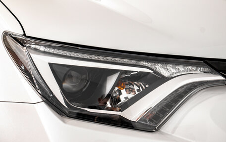 Toyota RAV4, 2018 год, 2 649 000 рублей, 9 фотография