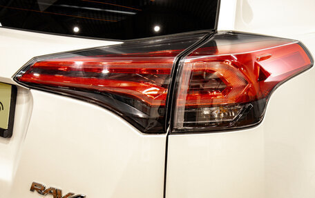 Toyota RAV4, 2018 год, 2 649 000 рублей, 10 фотография