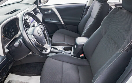 Toyota RAV4, 2018 год, 2 649 000 рублей, 12 фотография