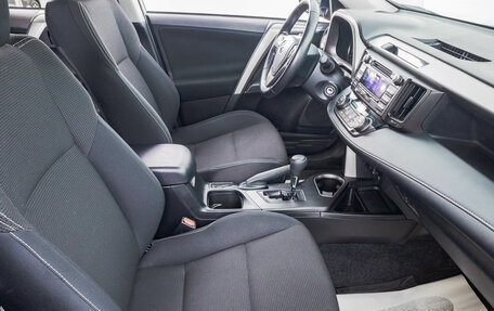 Toyota RAV4, 2018 год, 2 649 000 рублей, 24 фотография