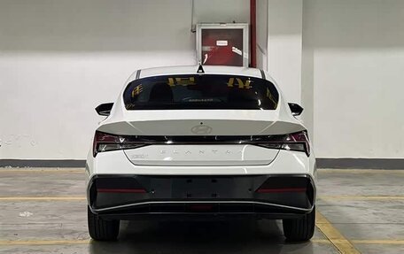 Hyundai Elantra, 2024 год, 1 750 000 рублей, 6 фотография